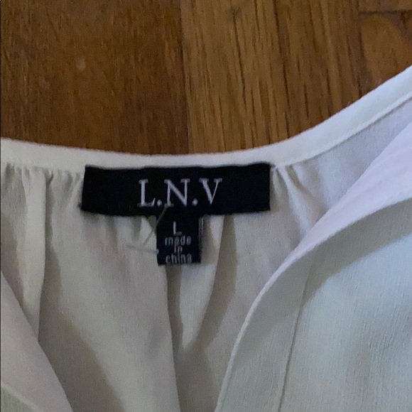 L.N.V Blouse - Picture 2 of 2